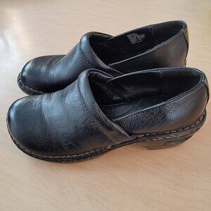 Sonoma Leather Clogs Sz 8
